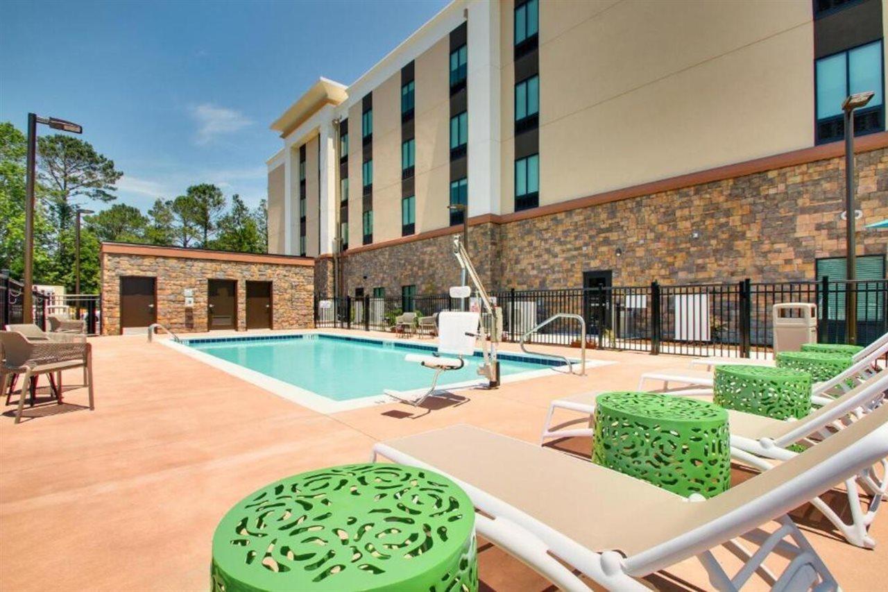 Hampton Inn & Suites By Hilton Southport Exteriör bild