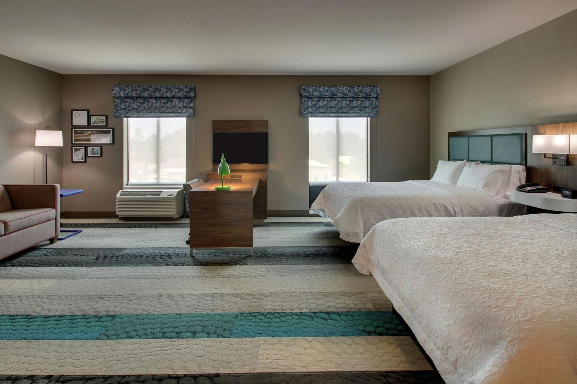 Hampton Inn & Suites By Hilton Southport Exteriör bild
