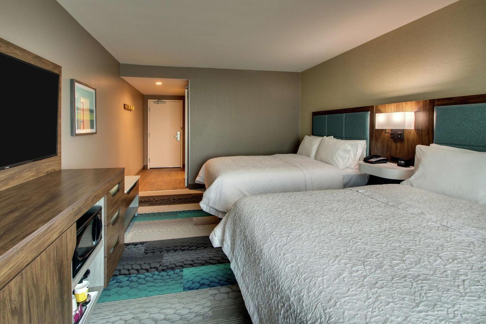 Hampton Inn & Suites By Hilton Southport Exteriör bild
