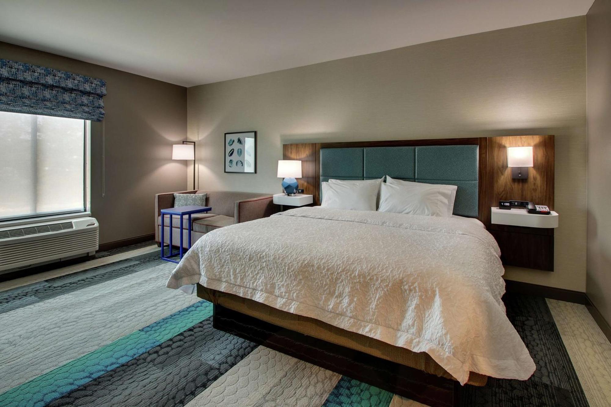 Hampton Inn & Suites By Hilton Southport Exteriör bild