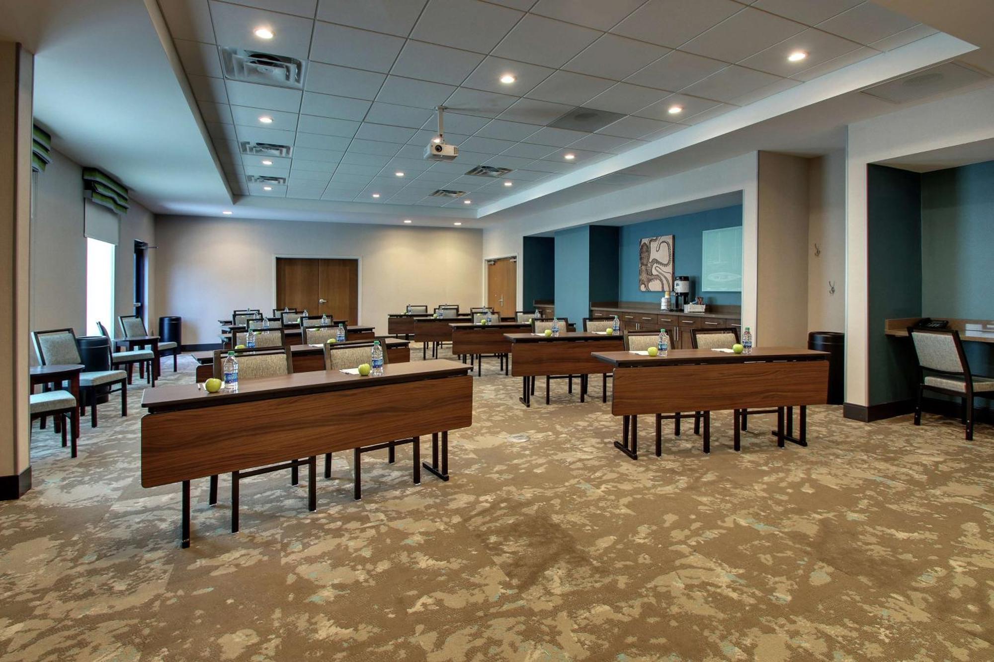 Hampton Inn & Suites By Hilton Southport Exteriör bild
