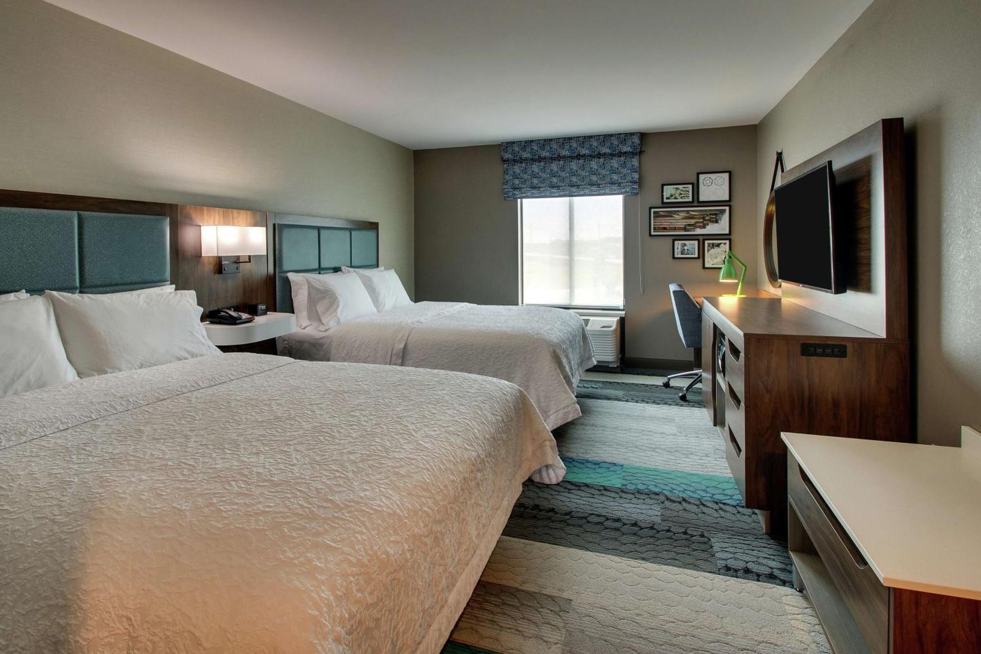 Hampton Inn & Suites By Hilton Southport Exteriör bild