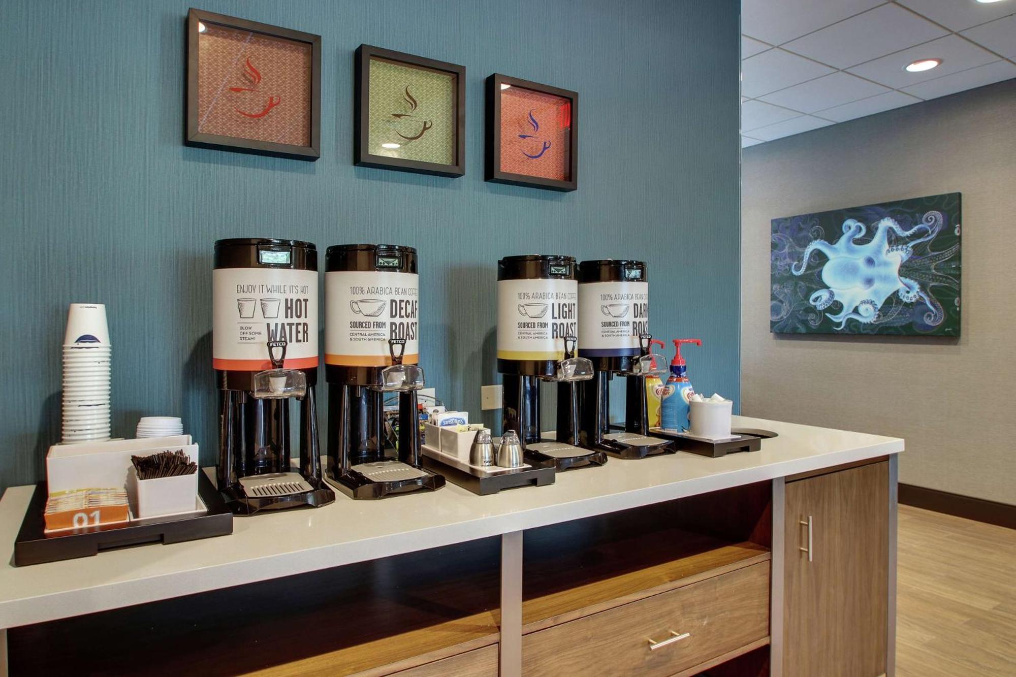 Hampton Inn & Suites By Hilton Southport Exteriör bild