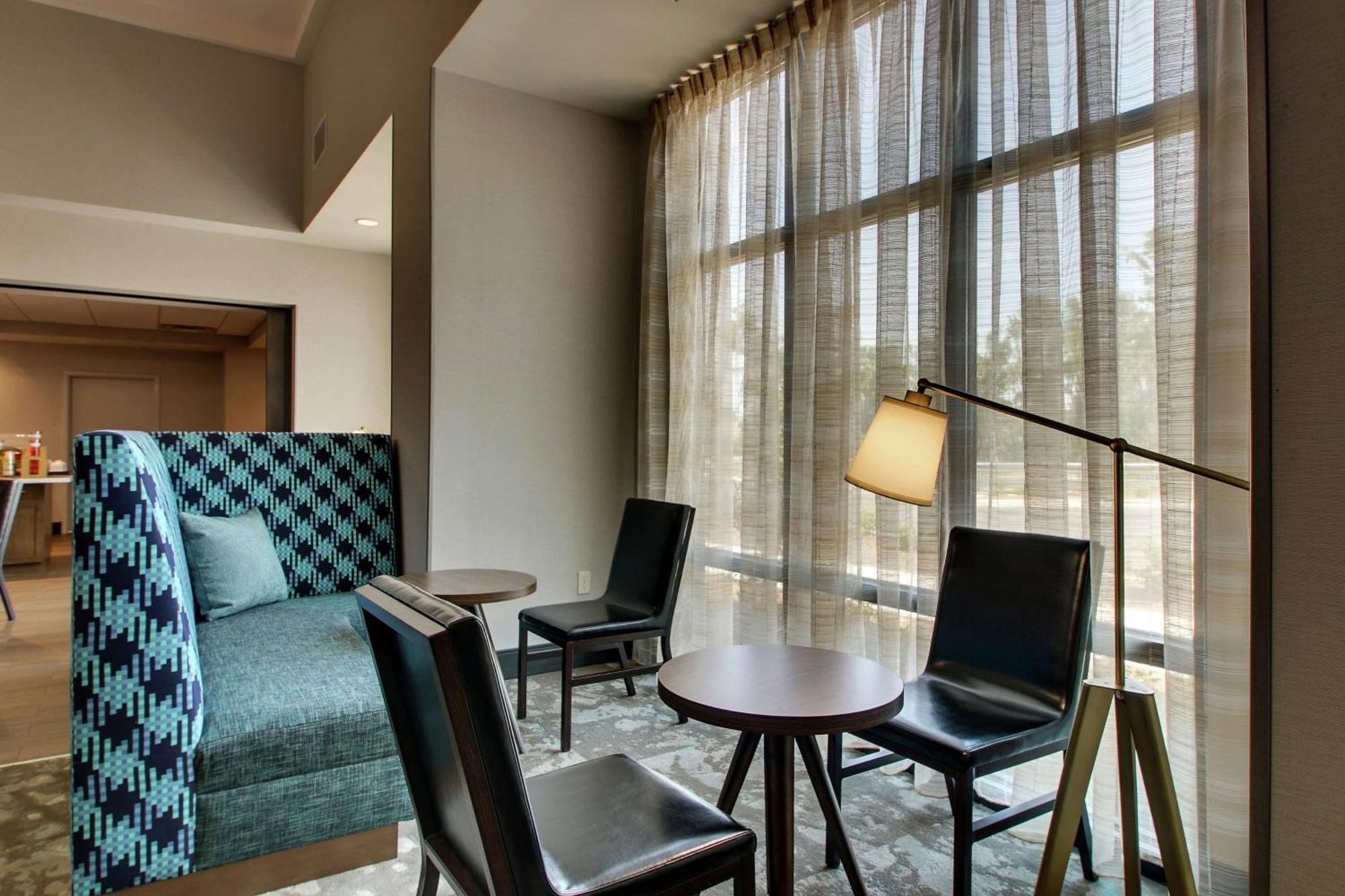Hampton Inn & Suites By Hilton Southport Exteriör bild