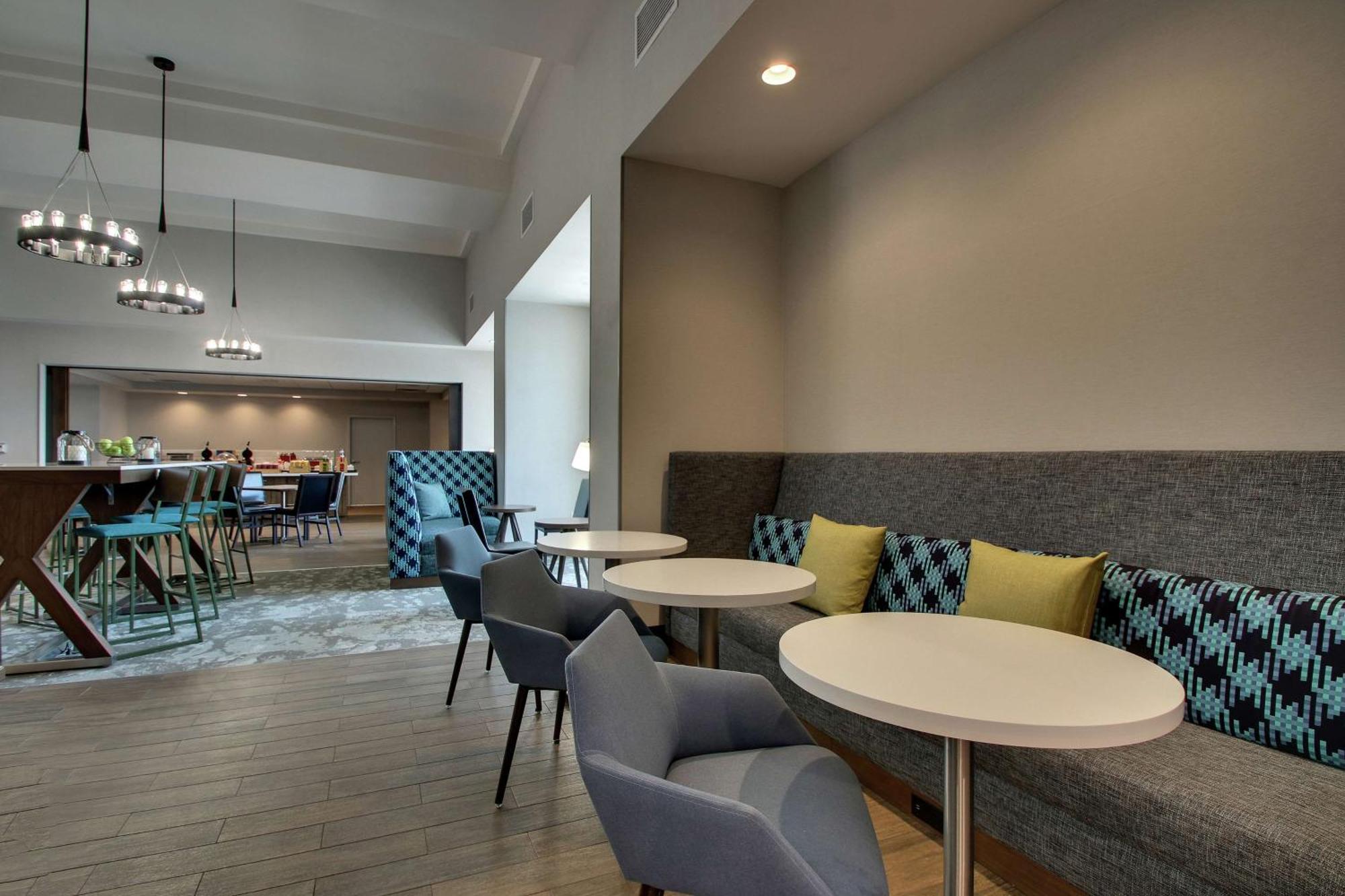 Hampton Inn & Suites By Hilton Southport Exteriör bild